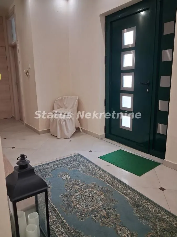 Izdavanje, kuća, 157m², Sremska Kamenica, Petrovaradin