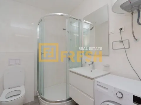 Izdavanje, trosoban stan, 90m², Master Kvart, Podgorica - image 20