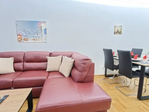 Izdavanje, jednosoban stan, 45m², Budva, Crna Gora - image 17