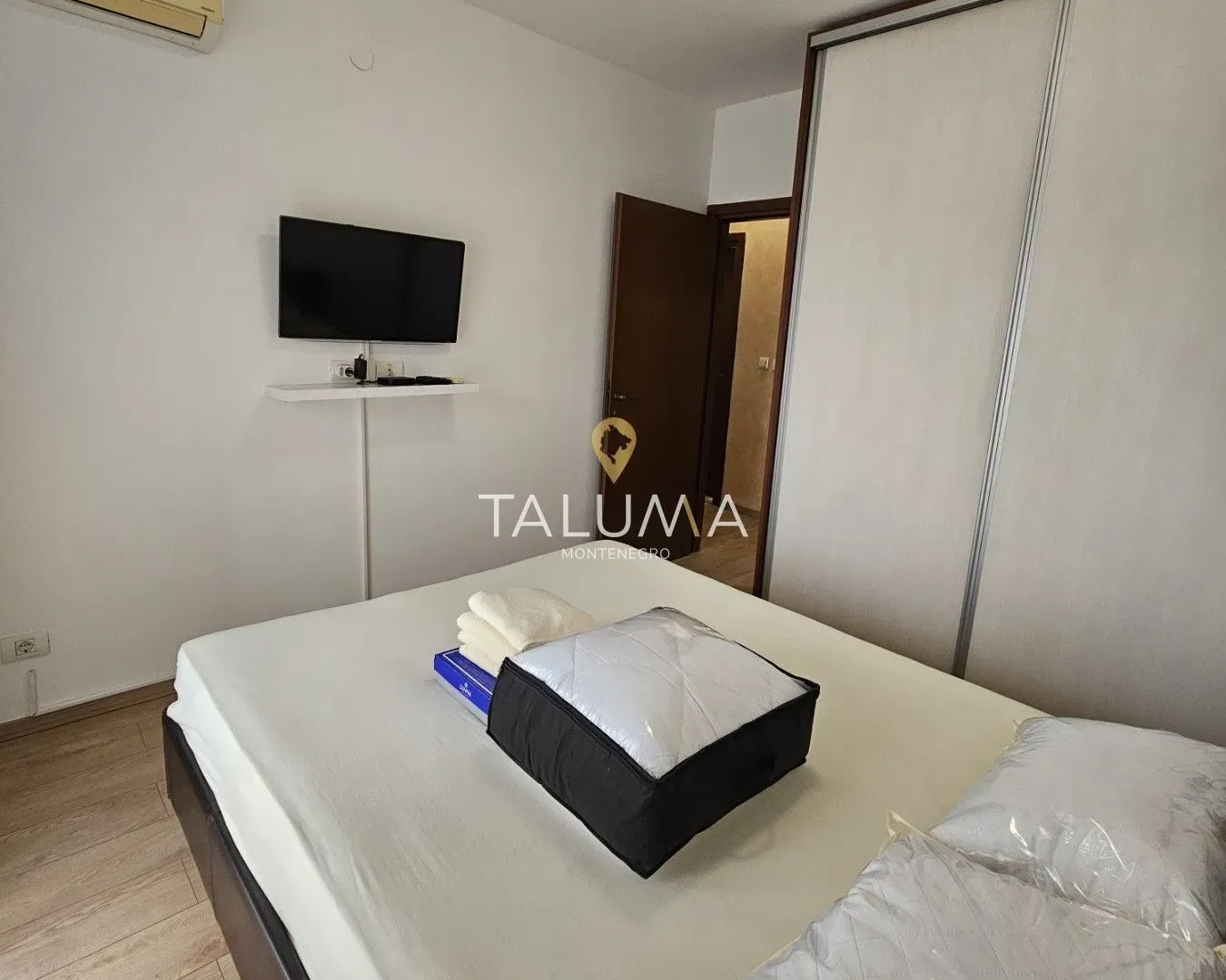Izdavanje, dvosoban stan, 75m², City Kvart, Podgorica