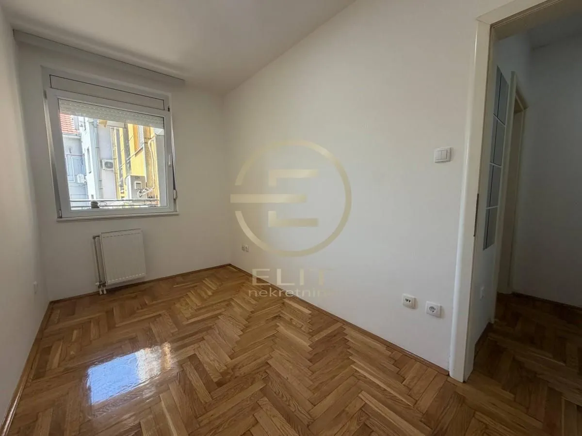 Prodaja, dvosoban stan, 36m², Betanija, Novi Sad Sve Podlokacije