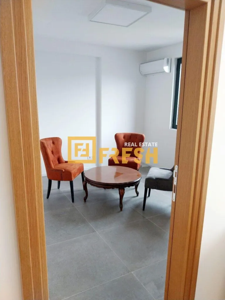 Rent, office space, 120m², Centar, Podgorica