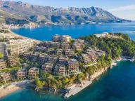 Rent, two bedroom apartment, 150m², Budva, Crna Gora - image 11