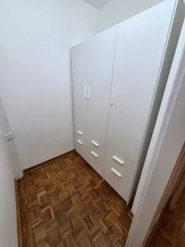 Rent, three bedroom apartment, 64m², Šumice, Beograd - image 5