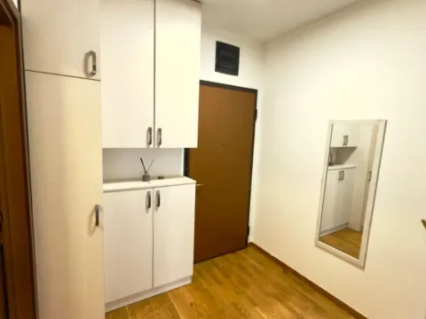 Izdavanje, jednosoban stan, 51m², City Kvart, Podgorica - image 6