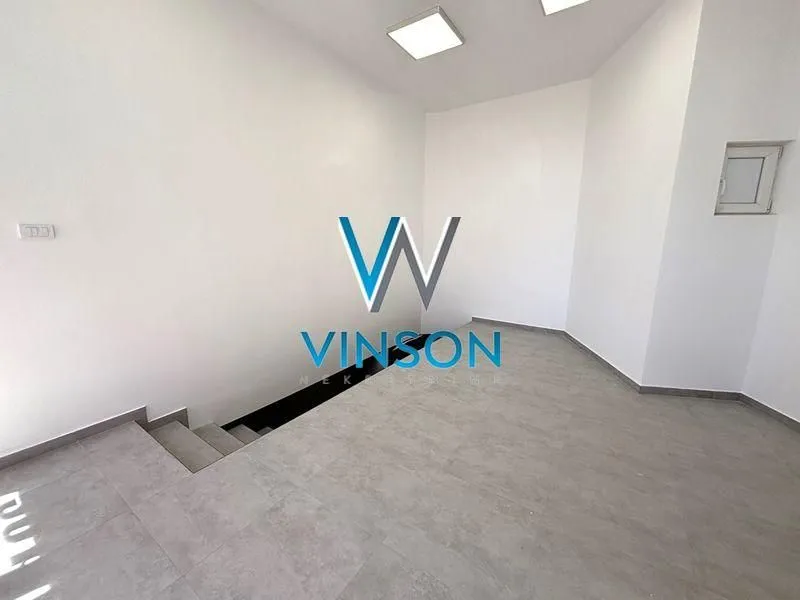 Rent, office space, 320m², Telep, Novi Sad Sve Podlokacije