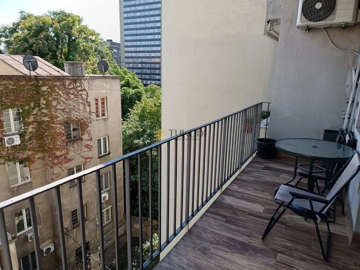 Izdavanje, trosoban stan, 66m², Slavija, Vračar Sve Podlokacije