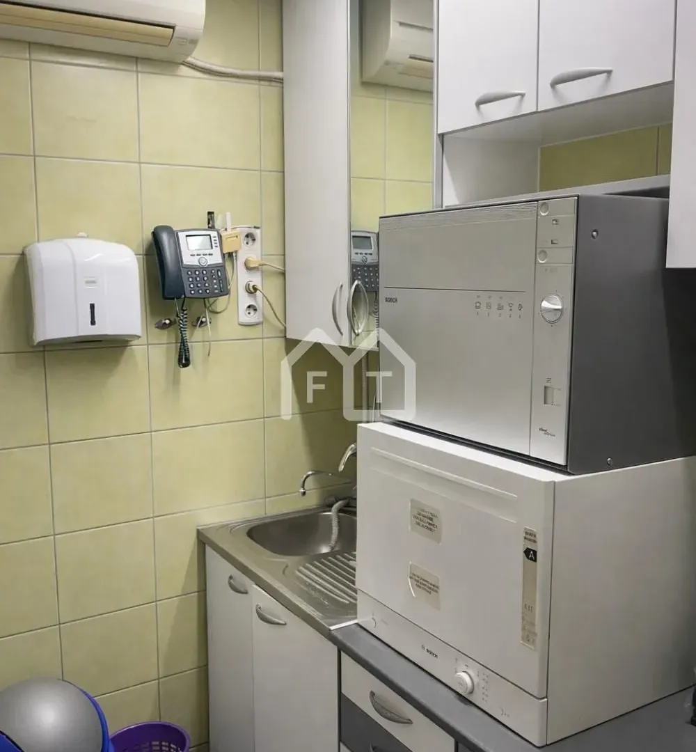 Rent, office space, 106m², Stari Merkator, Novi Beograd Sve Podlokacije