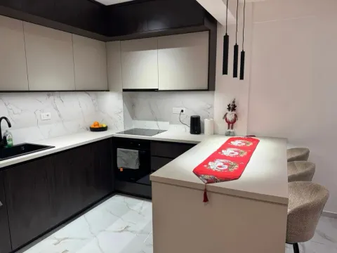 Rent, one bedroom apartment, 43m², Radanovići, Kotor - image 3