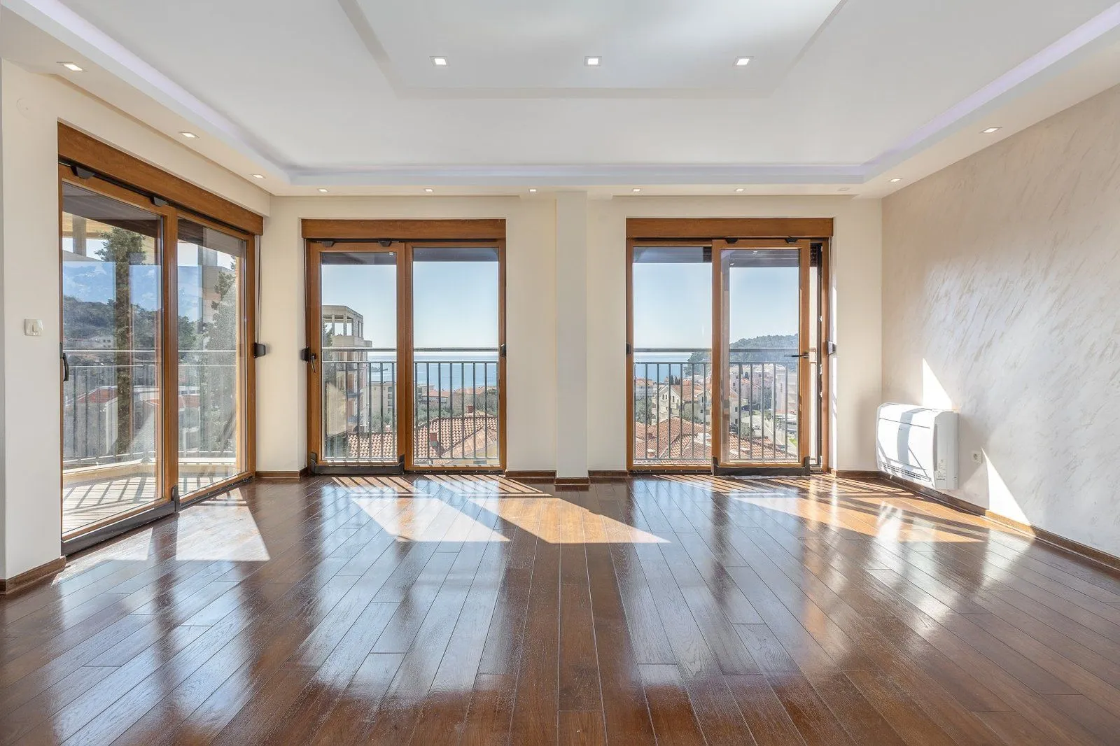 Sale, three bedroom apartment, 152m², Petrovac, Budva