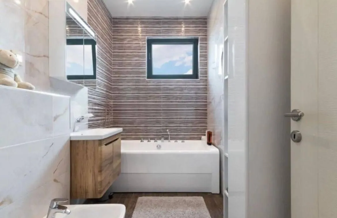 Prodaja, dvosoban stan, 81m², Bečići, Budva