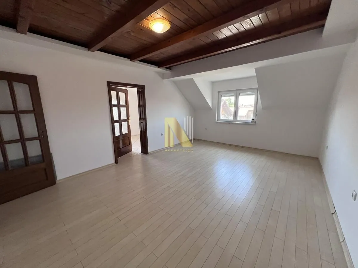 Prodaja, kuća, 281m², Adice, Novi Sad Sve Podlokacije