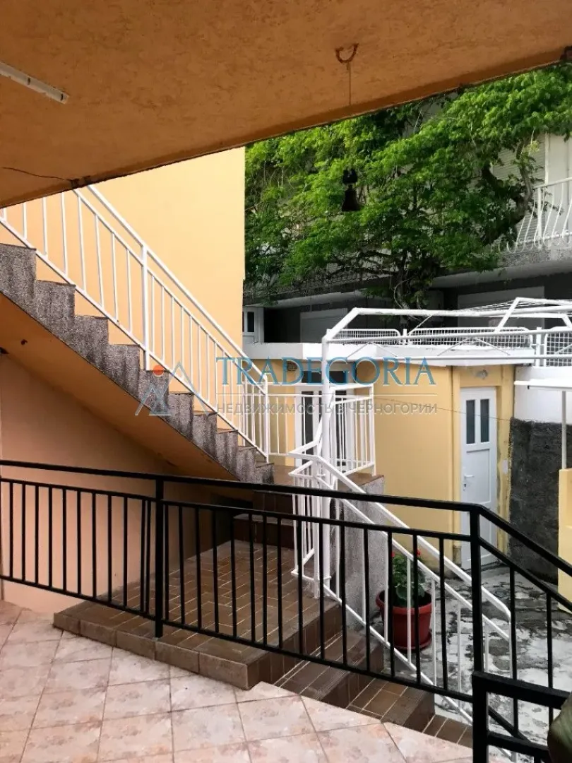 Sale, three bedroom apartment, 89m², Sutomore, Bar