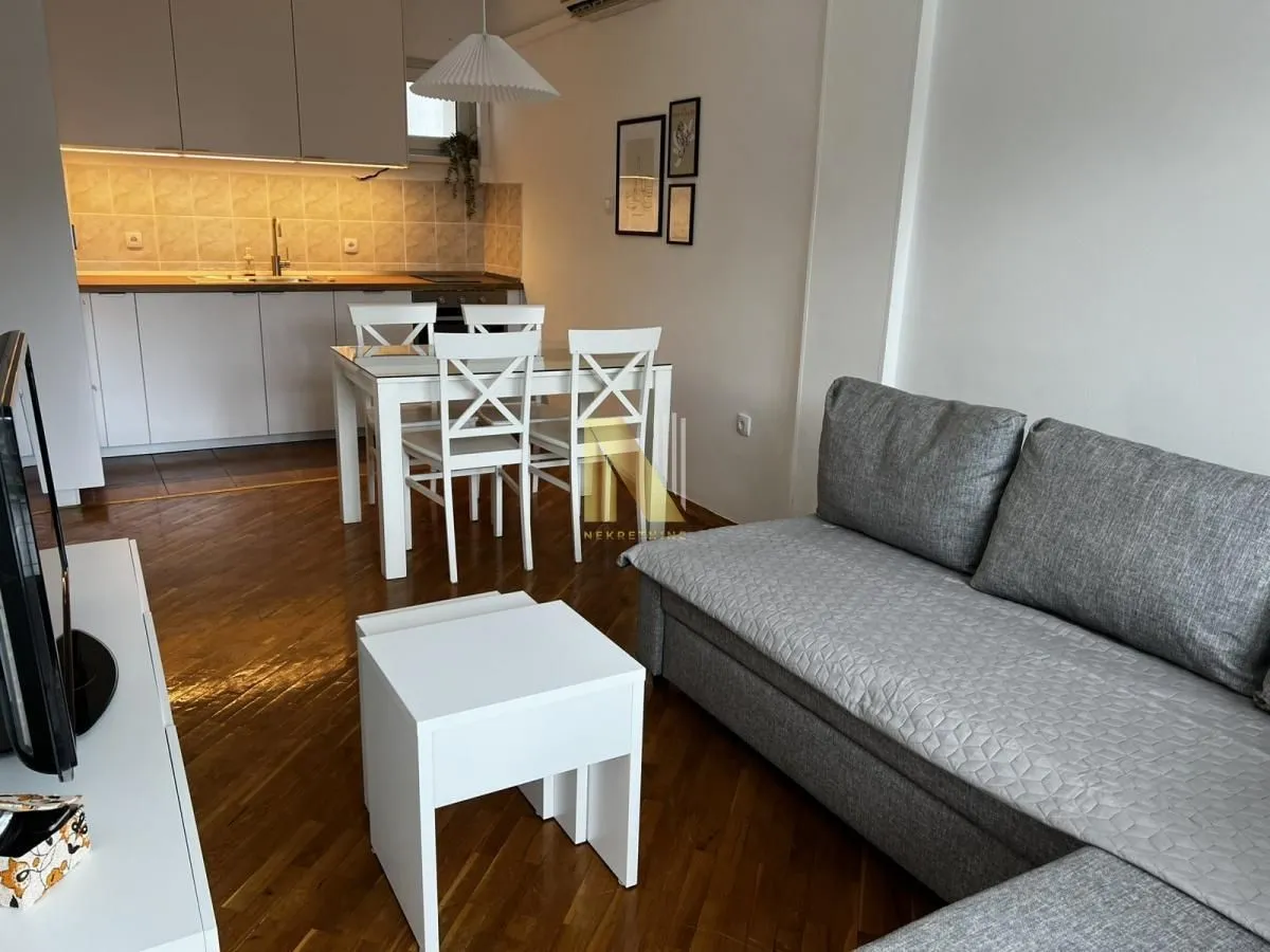 Rent, two bedroom apartment, 44m², Adamovićevo Naselje, Novi Sad Sve Podlokacije