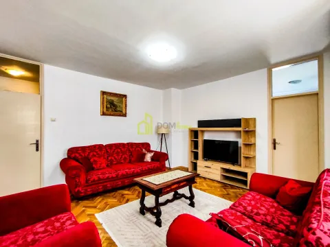 Izdavanje, četvorosoban stan, 95m², Blok 6, Podgorica - image 2