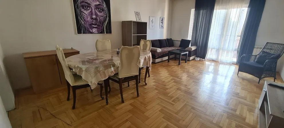 Izdavanje, jednosoban stan, 50m², Zvezdara Sve Podlokacije, Beograd