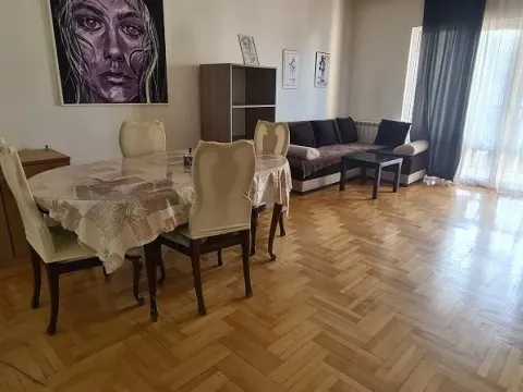 Izdavanje, jednosoban stan, 50m², Zvezdara Sve Podlokacije, Beograd