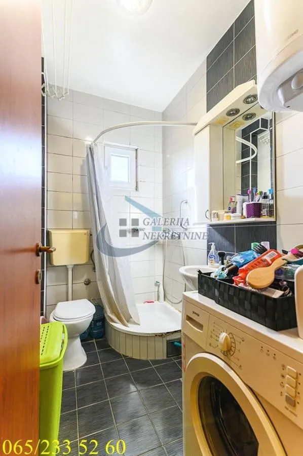 Prodaja, jednosoban stan, 31m², Kanarevo Brdo, Beograd