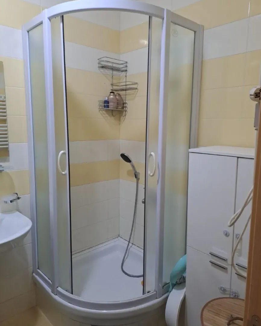 Izdavanje, dvosoban stan, 65m², Zabjelo, Podgorica