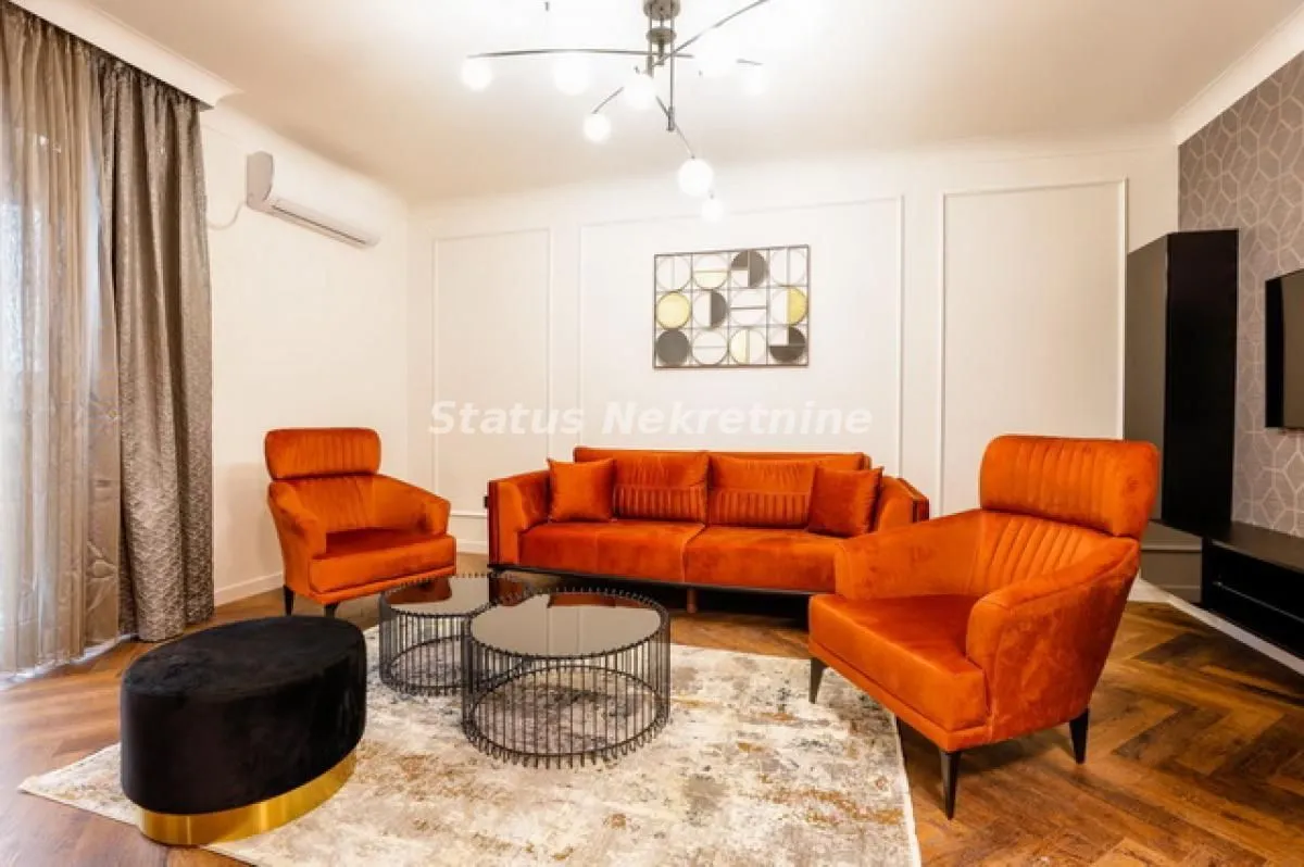 Izdavanje, stan, 108m², Petrovaradin, Novi Sad