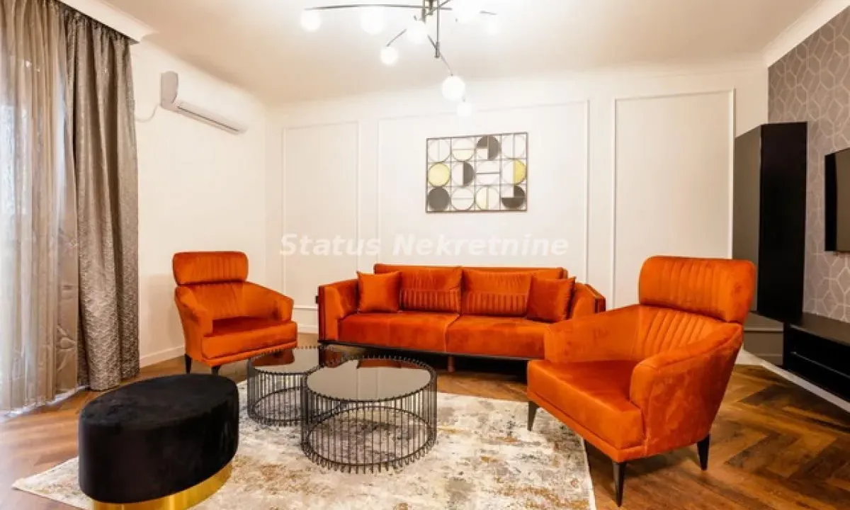 Izdavanje, stan, 108m², Petrovaradin, Novi Sad