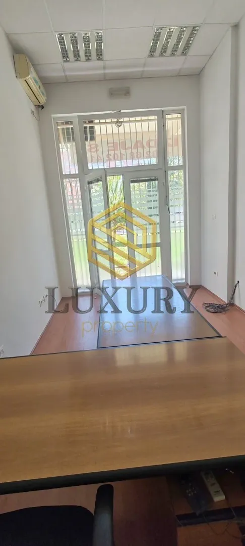 Rent, office space, 390m², Stari Aerodrom, Podgorica
