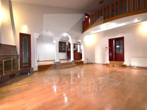 Prodaja, kuća, 370m², Zabjelo, Podgorica - image 2