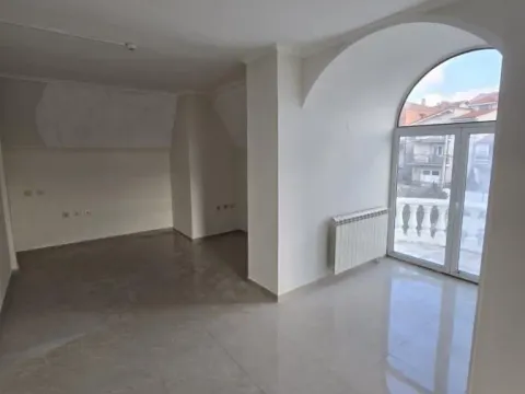 Prodaja, kuća, 390m², Mali Mokri Lug, Zvezdara Sve Podlokacije - image 7