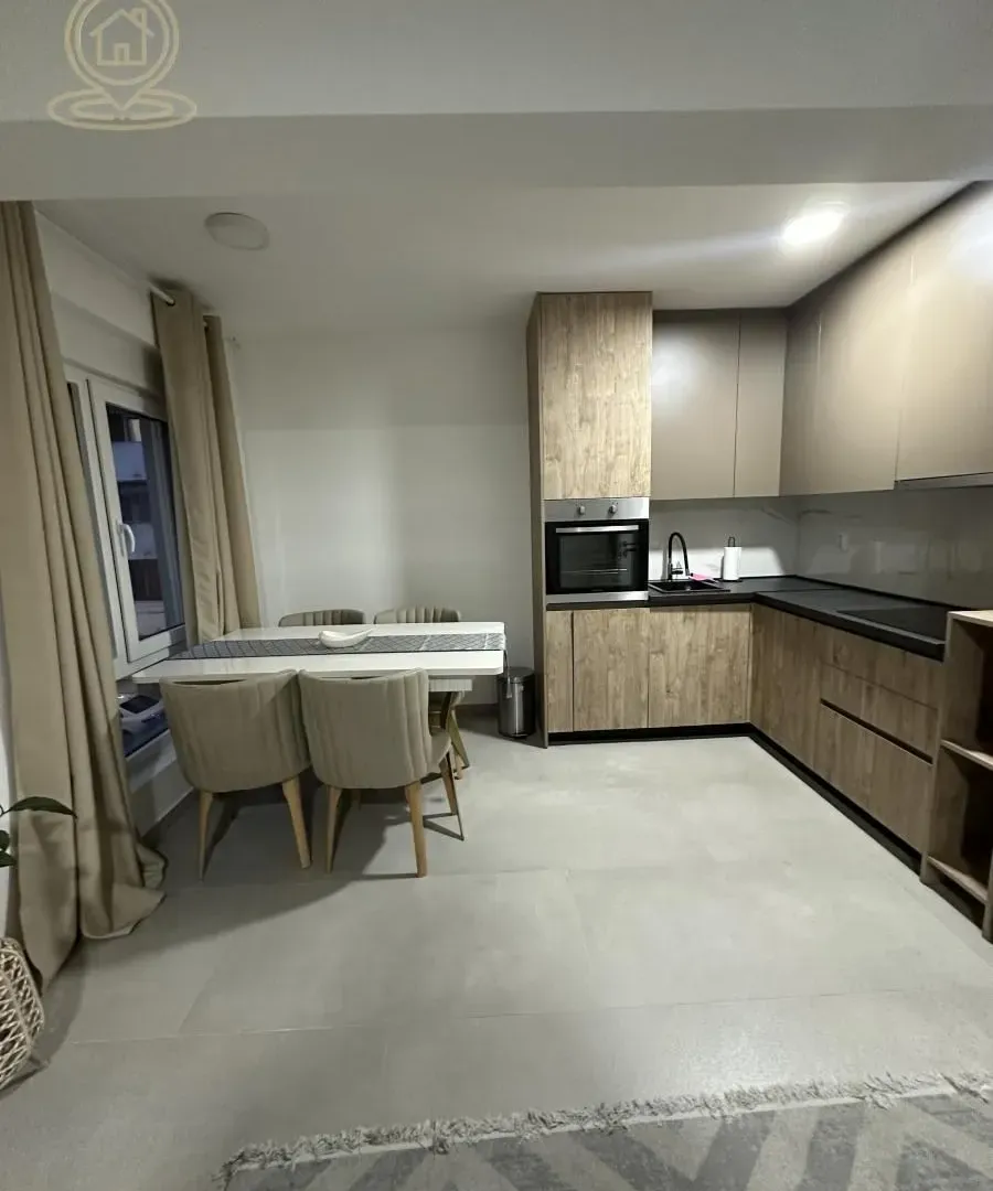 Izdavanje, dvosoban stan, 36m², Medijana, Niš