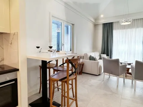 Sale, one bedroom apartment, 56m², Luštica, Tivat - image 11