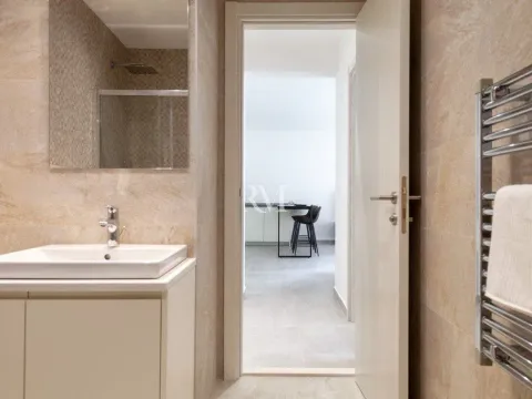 Rent, one bedroom apartment, 61m², Škaljari, Kotor - image 4