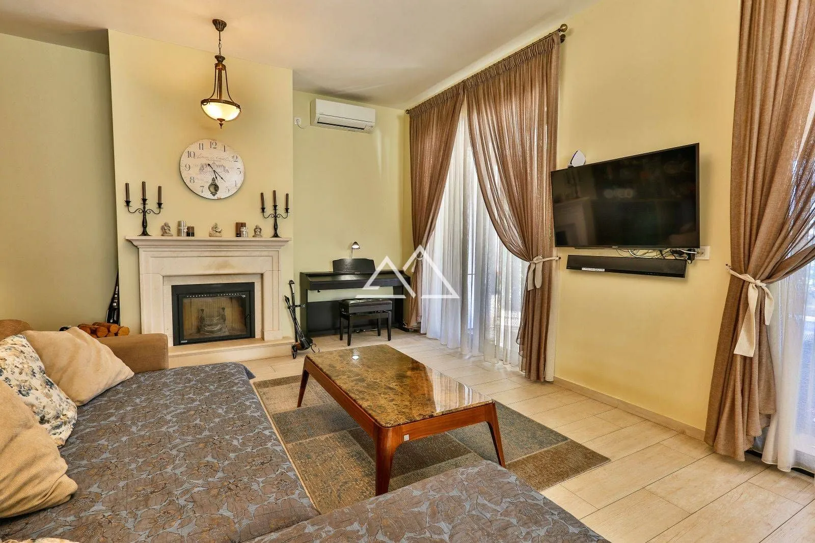 Prodaja, kuća, 240m², Donja Lastva, Tivat