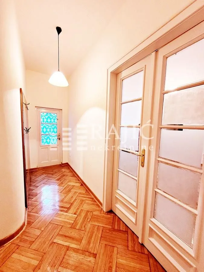 Rent, apartment, 110m², Stari Grad, Beograd
