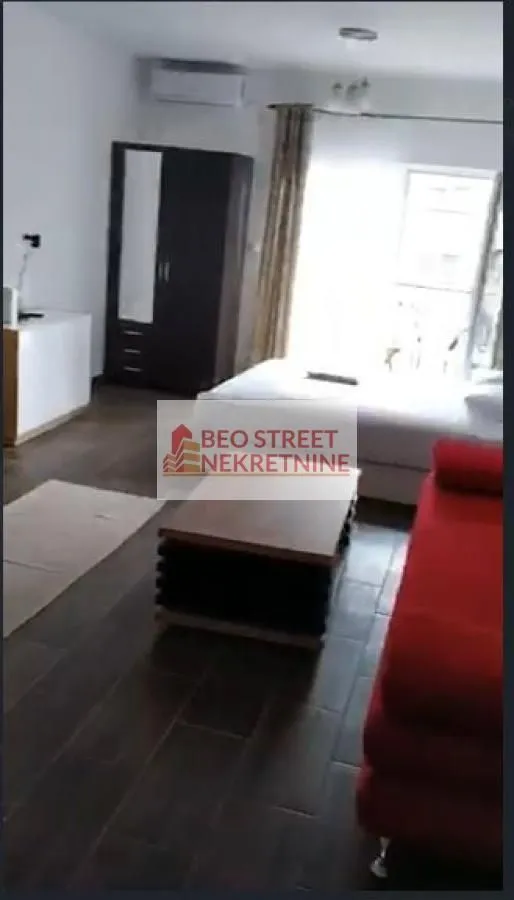 Izdavanje, jednosoban stan, 40m², Čubura, Beograd