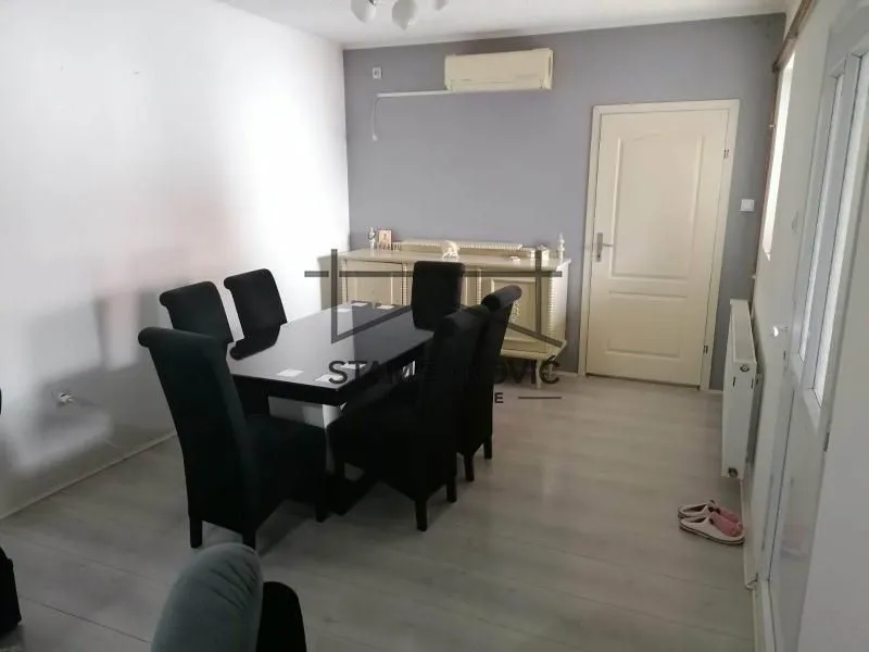 Sale, house, 115m², Šid, Srbija