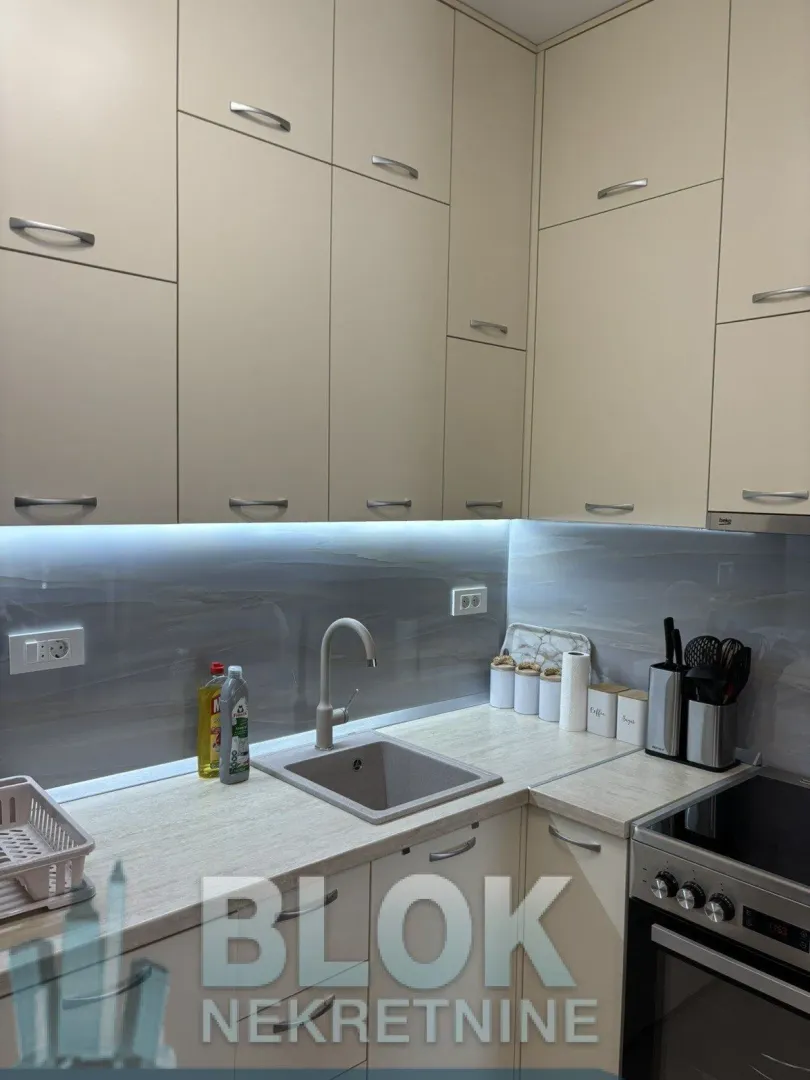 Izdavanje, jednosoban stan, 47m², New City, Podgorica