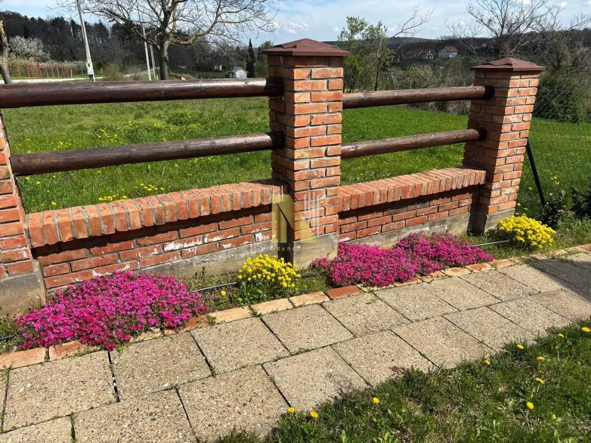 Prodaja, kuća, 130m², Sremska Mitrovica, Srbija