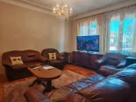 Izdavanje, trosoban stan, 107m², Cvetkova Pijaca, Zvezdara Sve Podlokacije - image 1