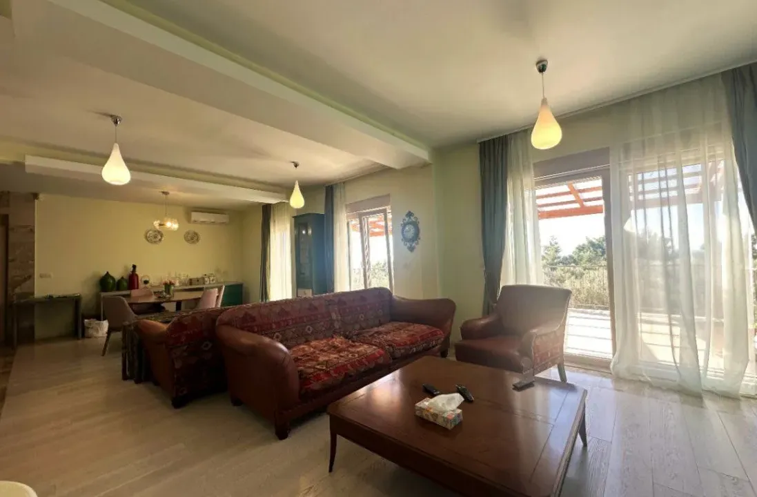 Prodaja, trosoban stan, 210m², Crvena Glavica, Budva