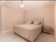 Izdavanje, četvorosoban stan, 250m², Kotor, Crna Gora - image 9