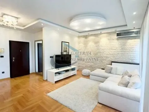 Rent, four bedroom apartment, 97m², Vračar Sve Podlokacije, Beograd - image 18