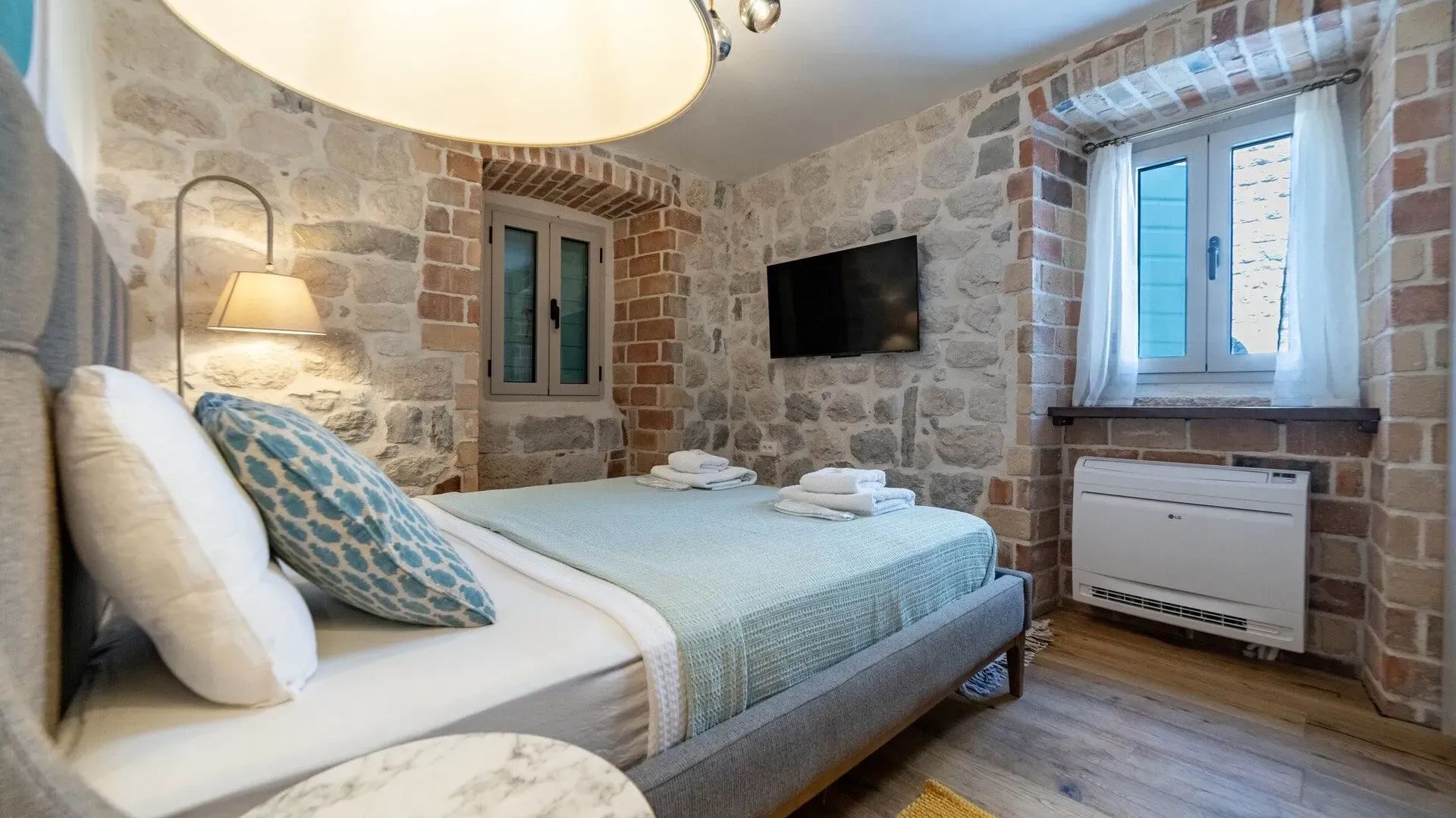 Prodaja, kuća, 183m², Muo, Kotor