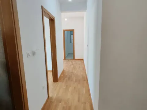 Sale, two bedroom apartment, 56m², Bečići, Budva - image 5