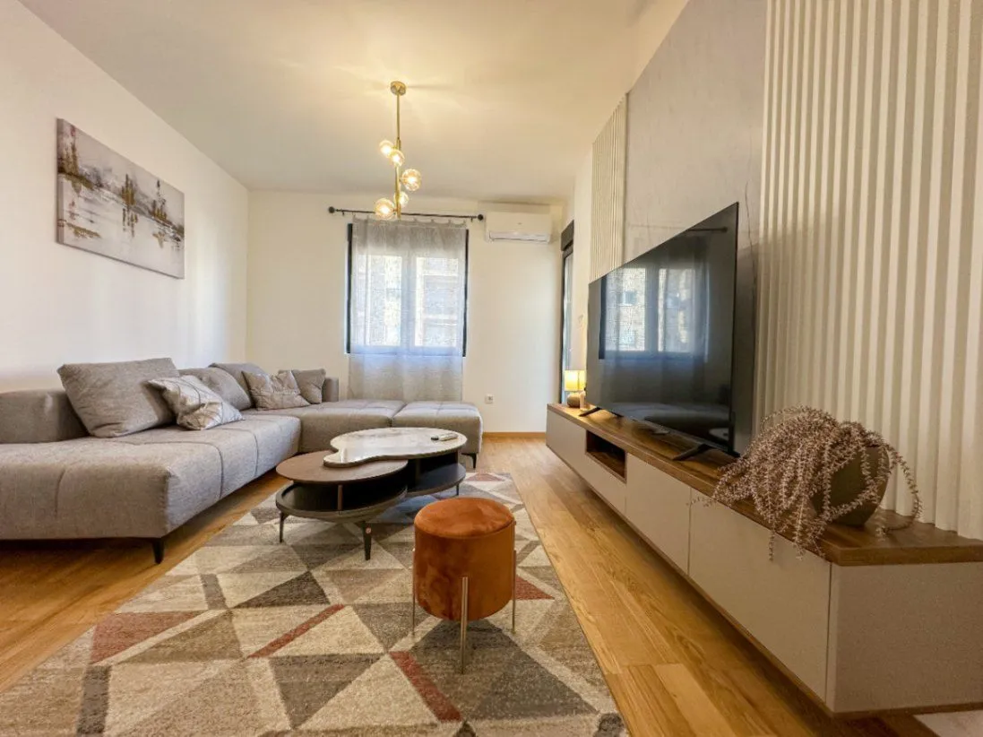 Izdavanje, jednosoban stan, 45m², City Kvart, Podgorica