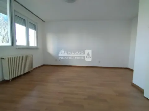 Prodaja, dvosoban stan, 34m², Novi Beograd Blok 2, Novi Beograd Sve Podlokacije - image 1
