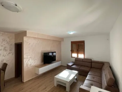 Rent, one bedroom apartment, 55m², Podkošljun, Budva - image 3