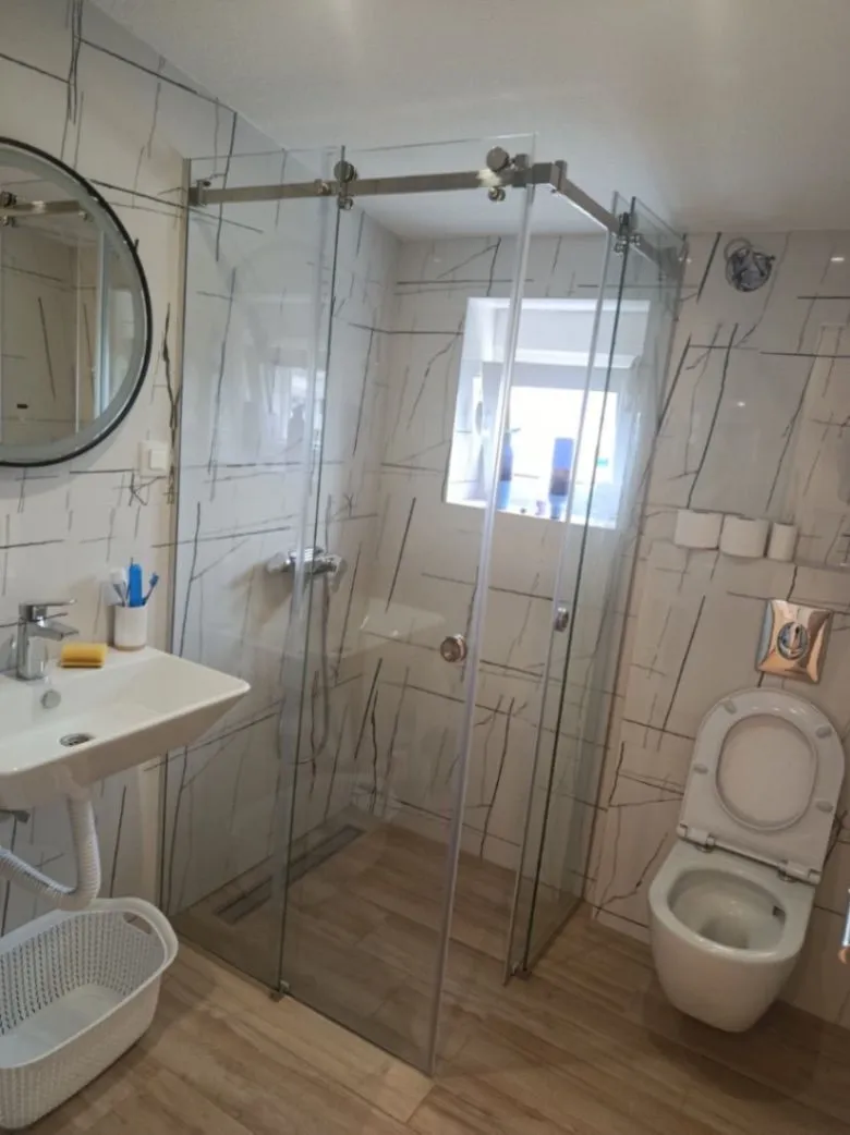 Izdavanje, dvosoban stan, 100m², Preko Morače, Podgorica