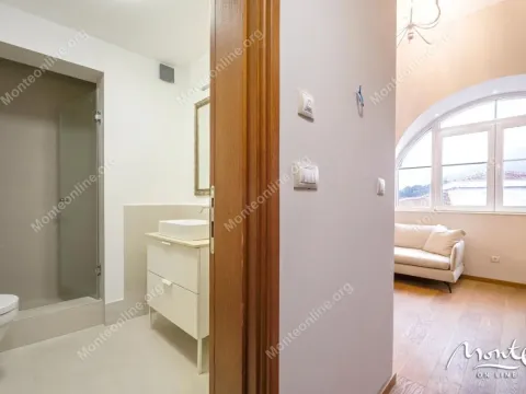 Prodaja, jednosoban stan, 49m², Tivat, Crna Gora - image 7