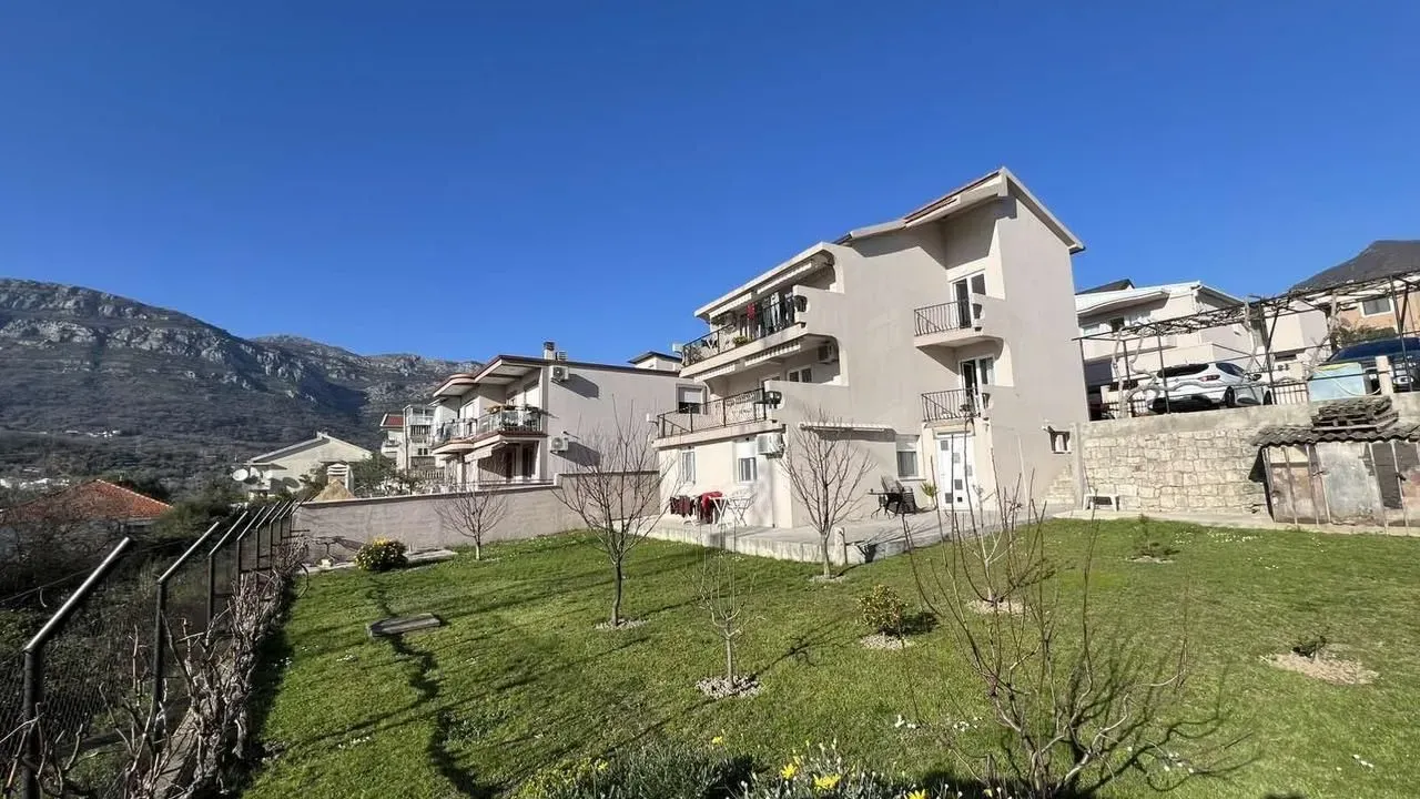 Sale, house, 350m², Bar, Crna Gora