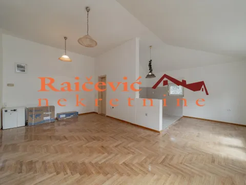 Sale, three bedroom apartment, 83m², Lion, Zvezdara Sve Podlokacije - image 2